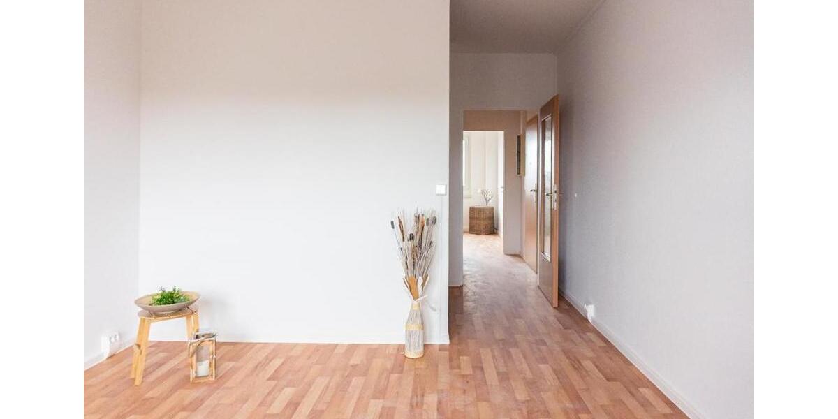 Kleine 2-Raum-Wohnung mit offener Küche 2 zimmer