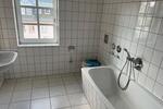 Schöne 2 Raum Dachgeschosswohnung mit Balkon , Einbauküche und 2 zimmer