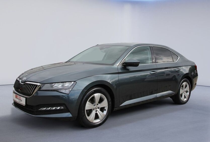 Skoda Superb 54.900 km 24.490 € Chemnitz 09228