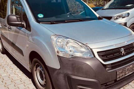 Peugeot Partner 215.000 km 4.900 € chemnitz 09120