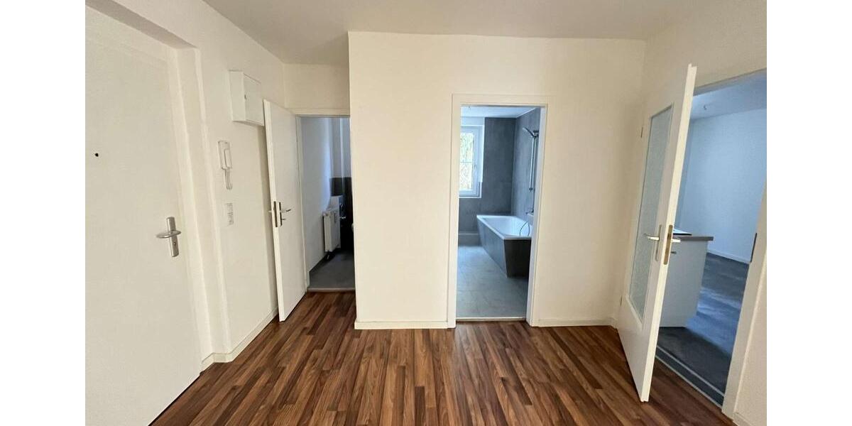 Etagenwohnung Chemnitz Ebersdorf - 2 Zimmer, 63 m&sup2;, 400&euro; | Angebot:25254320