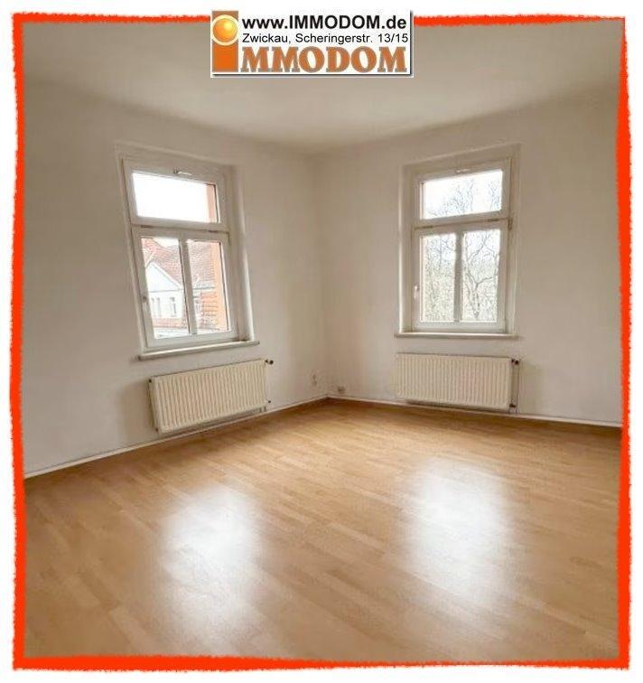 2-Zimmer-Wohnung im Dachgeschoss mit PKW-Stellplatz am Haus zu vermieten! zimmer