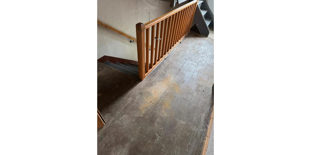 Einfamilienhaus Hohenstein-Ernstthal Ernstthal - 10 Zimmer, 140 m&sup2;, 66.000&euro; | Angebot:21974079