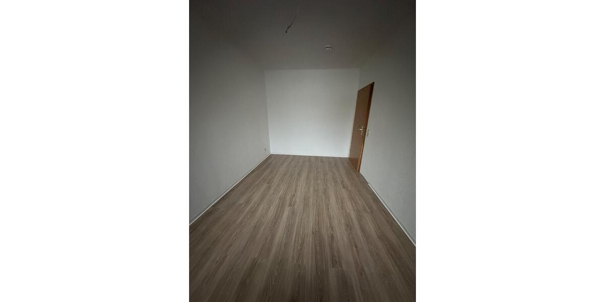Etagenwohnung Chemnitz Borna-Heinersdorf - 3 Zimmer, 65 m&sup2;, 395&euro; | Angebot:26262698