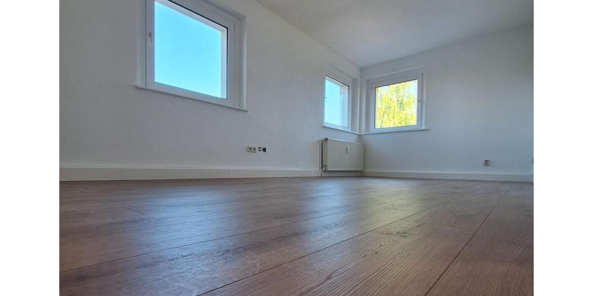 Frisch sanierte gemütliche 3-Raum Wohnung Haus Immobilie 3 zimmer