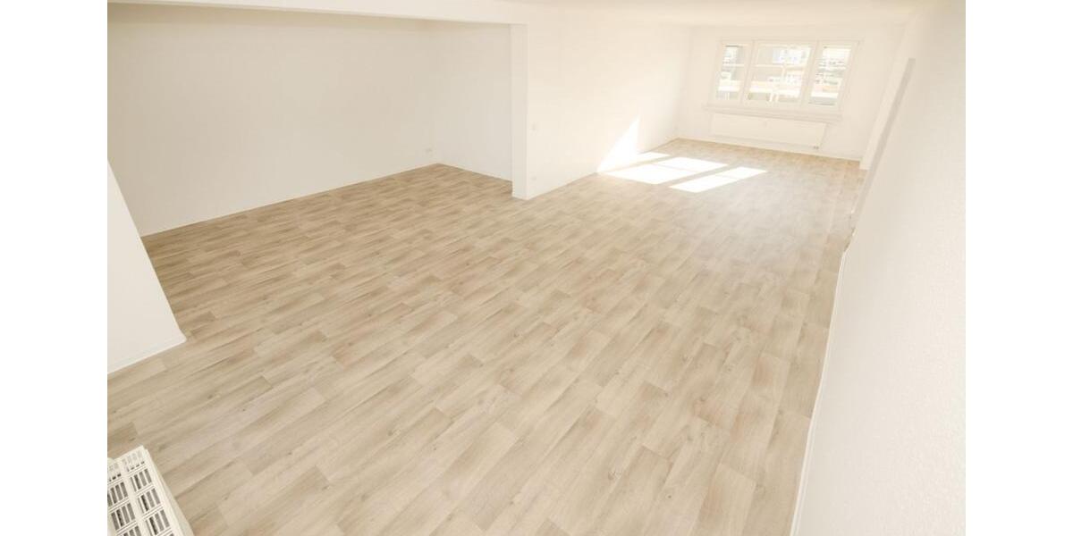 Etagenwohnung Chemnitz Adelsberg - 4 Zimmer, 120 m&sup2;, 804&euro; | Angebot:26096789