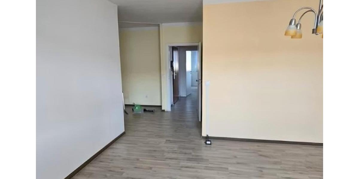 Etagenwohnung Mülsen - 3 Zimmer, 56 m&sup2;, 295&euro; | Angebot:26226436