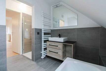 Wohnung Chemnitz Grüna - 2.5 Zimmer, 86 m&sup2;, 149.900&euro; | Angebot:27192429