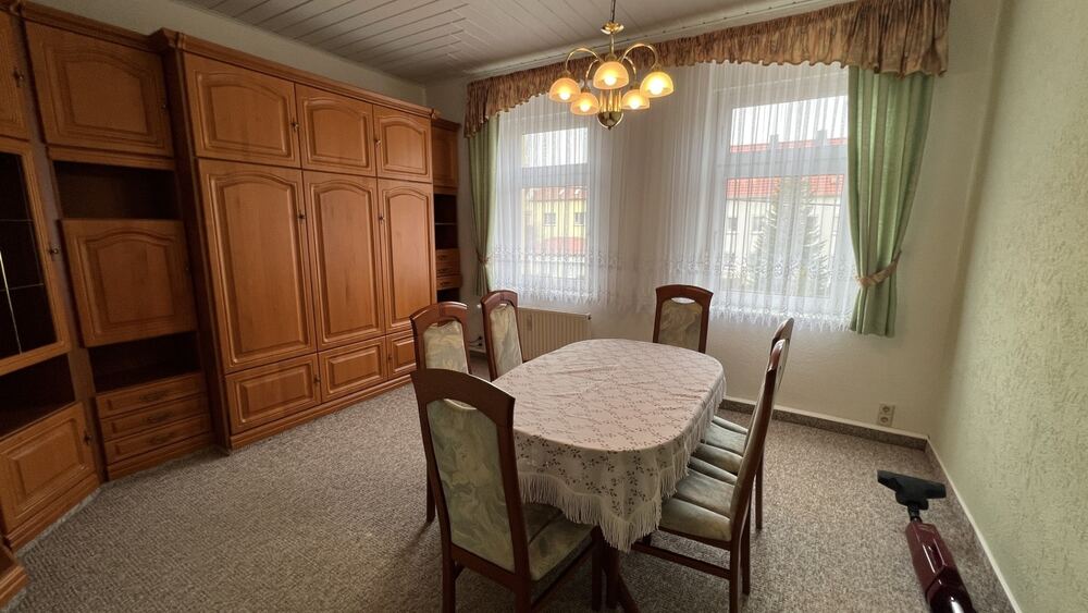 Gepflegtes Einfamilienhaus mit zwei Wohneinheiten und Ausbaupotenzial in Lunzenau - Einfamilienhaus Lunzenau | Angebot:26676730