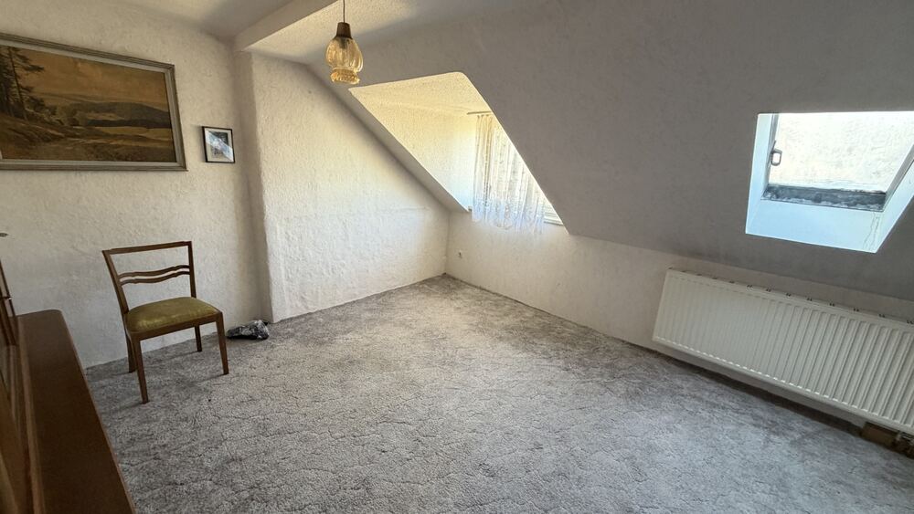 Wohnen und Arbeiten unter einem Dach – Renditestarkes Stadthaus in Geringswalde - Mehrfamilienhaus, Wohnhaus Geringswalde | Angebot:26943688