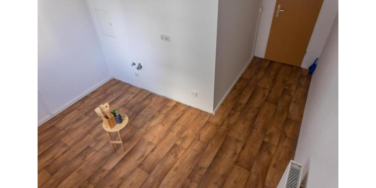 Etagenwohnung Chemnitz Klaffenbach - 4 Zimmer, 90 m&sup2;, 450&euro; | Angebot:26062466