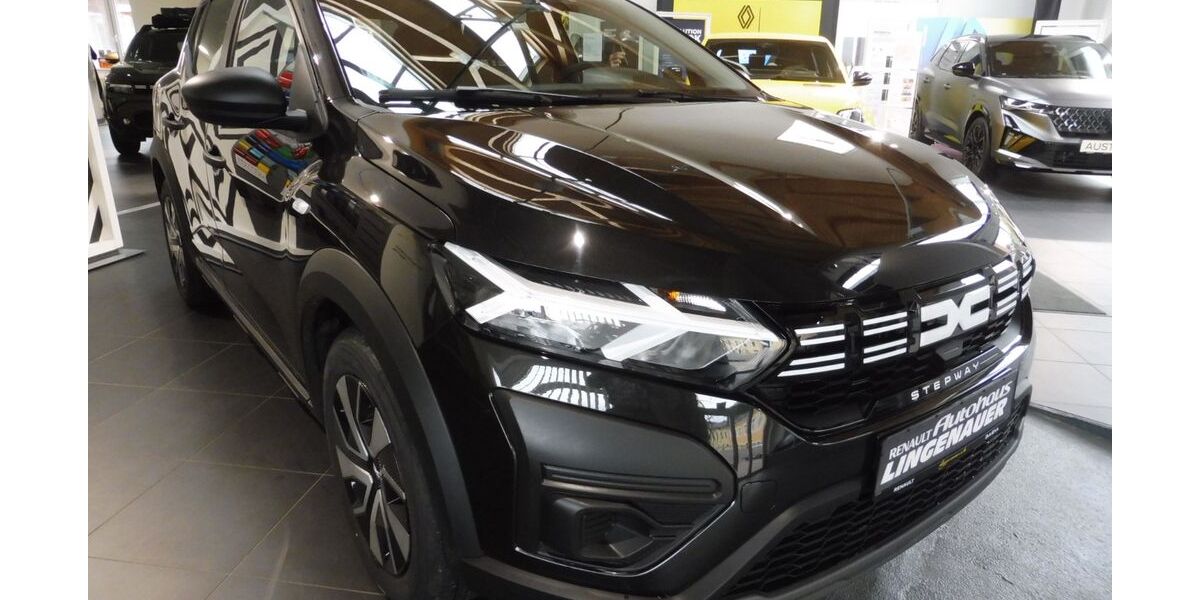 Dacia Sandero 1.050 km 16.480 € Marienberg 09496