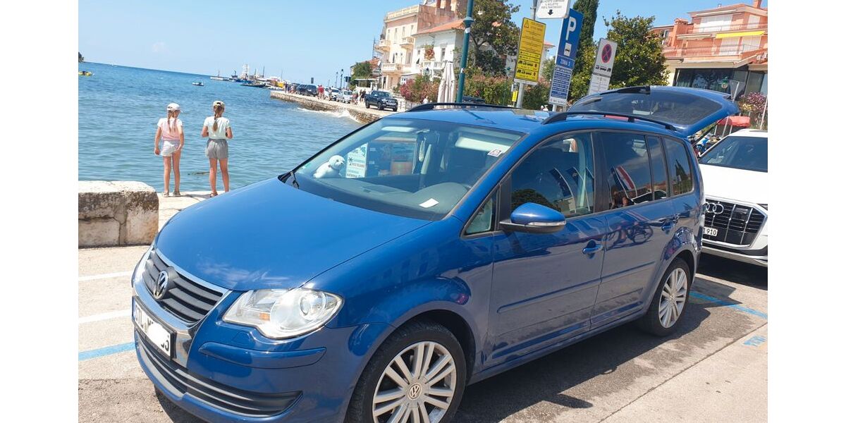 VW Touran 249.500 km 3.700 &euro; Zwönitz 08297
