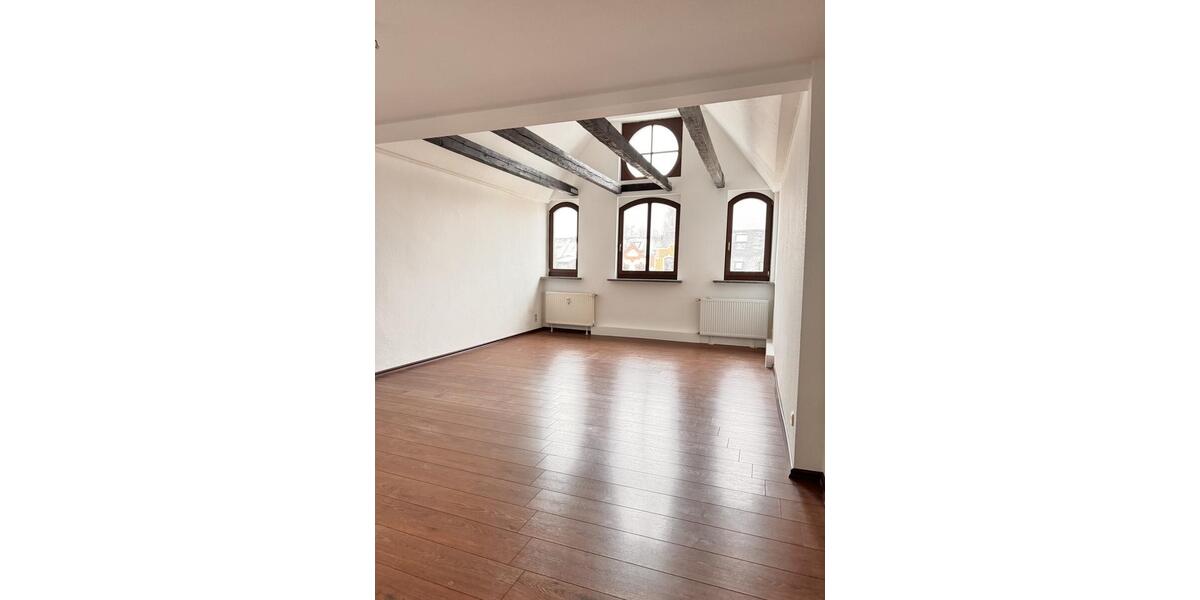Dachgeschoßwohnung Chemnitz Kapellenberg - 3 Zimmer, 108 m&sup2;, 623&euro; | Angebot:23844964