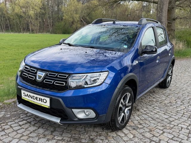 Dacia Sandero 10.945 km 12.690 &euro; Gersdorf 09355