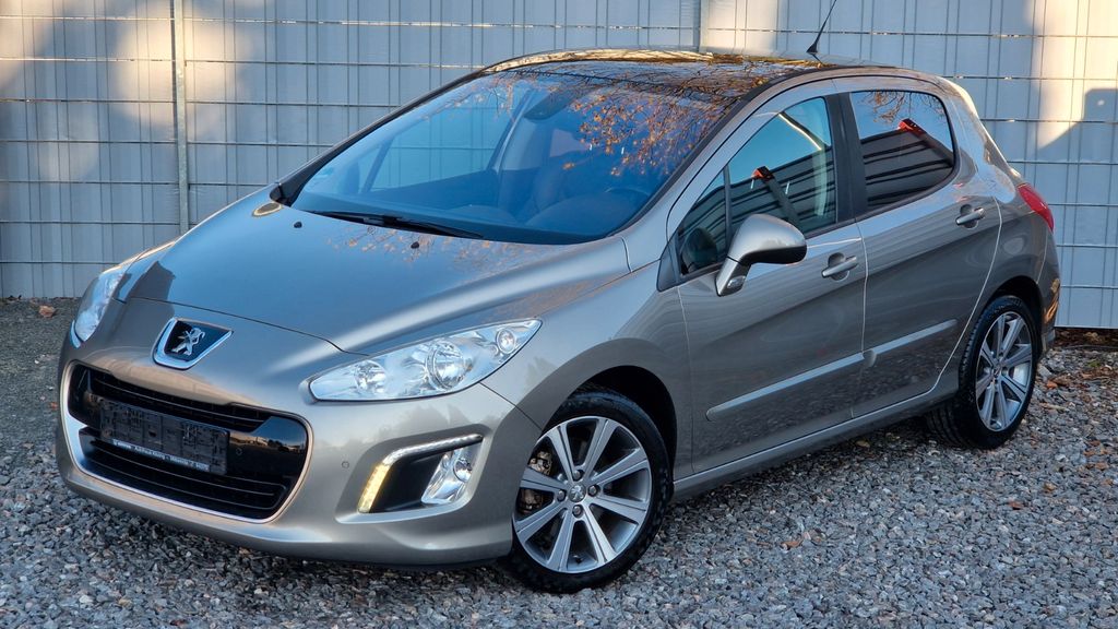 Peugeot 308 121.592 km 4.950 &euro; Chemnitz 09114