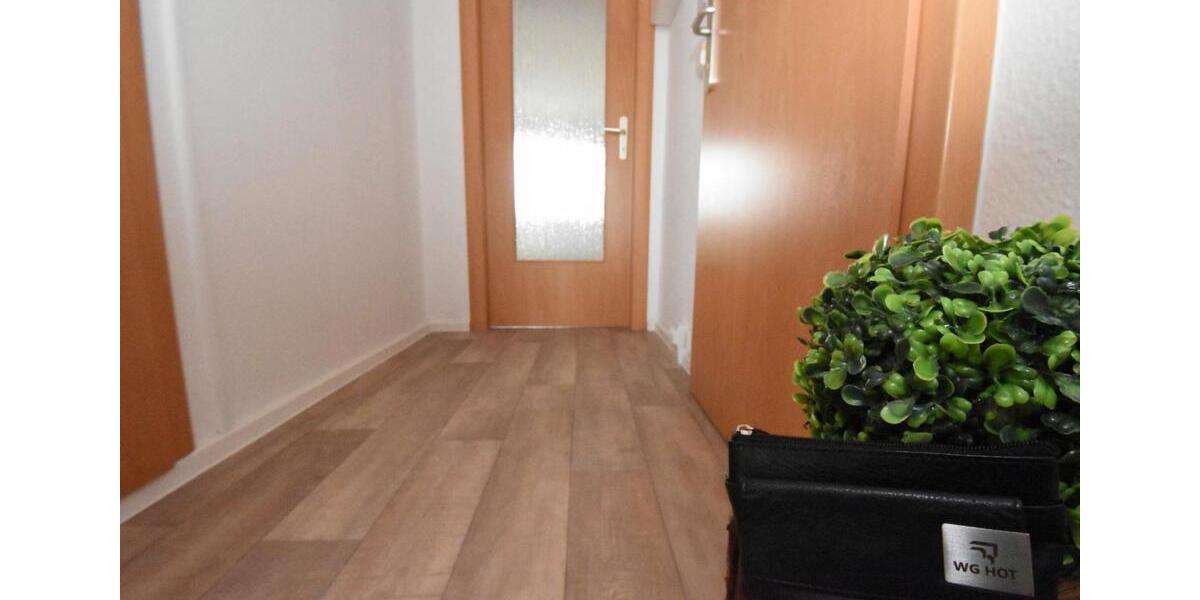 Etagenwohnung Hohenstein-Ernstthal Ernstthal - 3 Zimmer, 56 m&sup2;, 345&euro; | Angebot:26367404