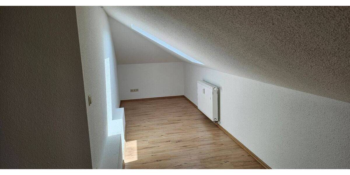 Dachgeschosswohnung mit individuellem Grundriss 2 zimmer