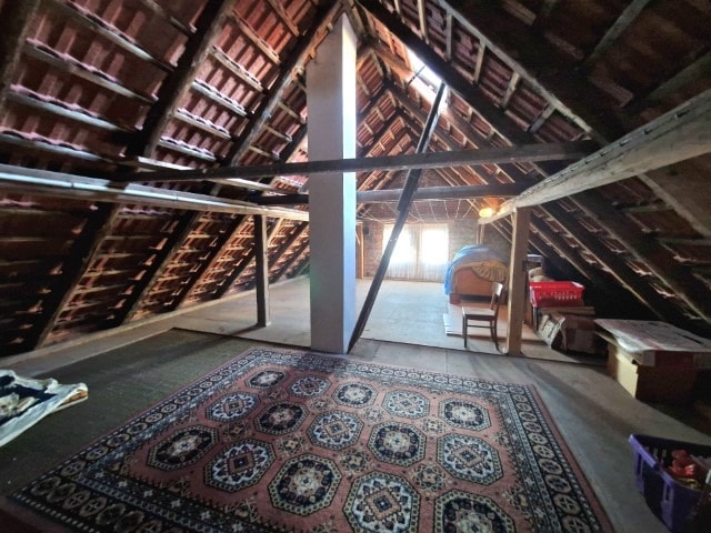 Wohnhaus mit schönem Grundstück in ruhiger Lage! 5 zimmer