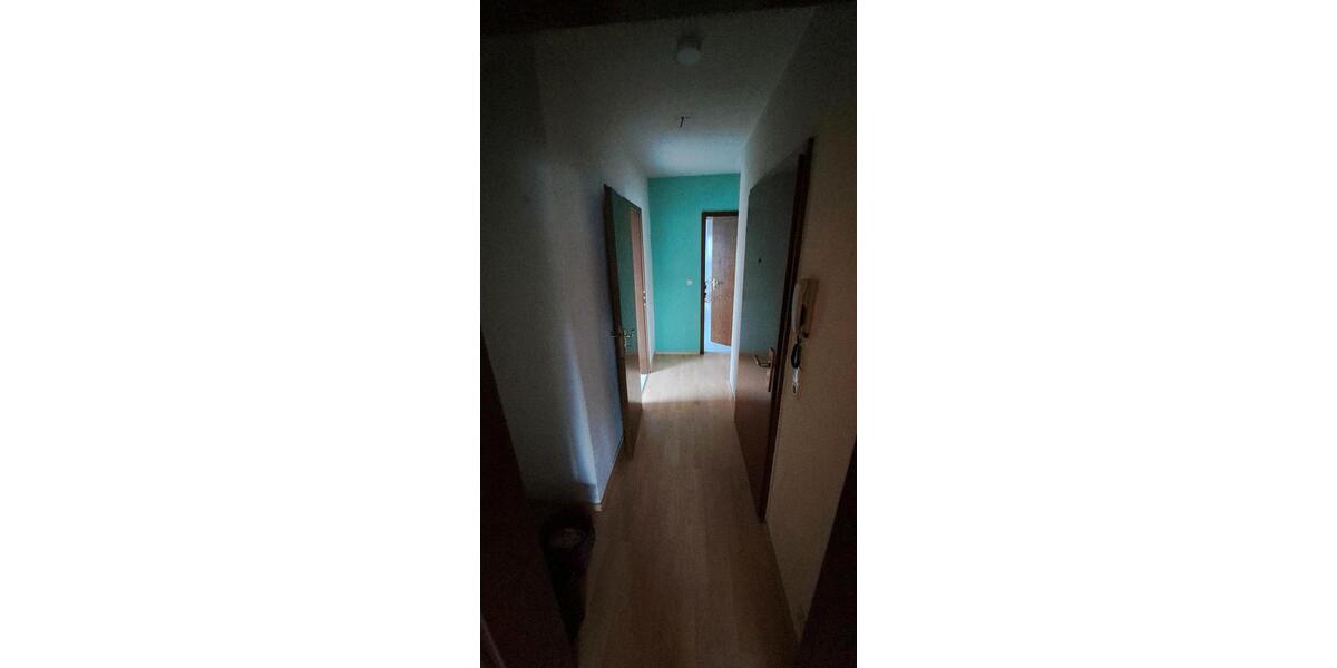 Dachgeschoßwohnung Oelsnitz (Erzgebirge) - 3 Zimmer, 86 m&sup2;, 79.000&euro; | Angebot:24788142