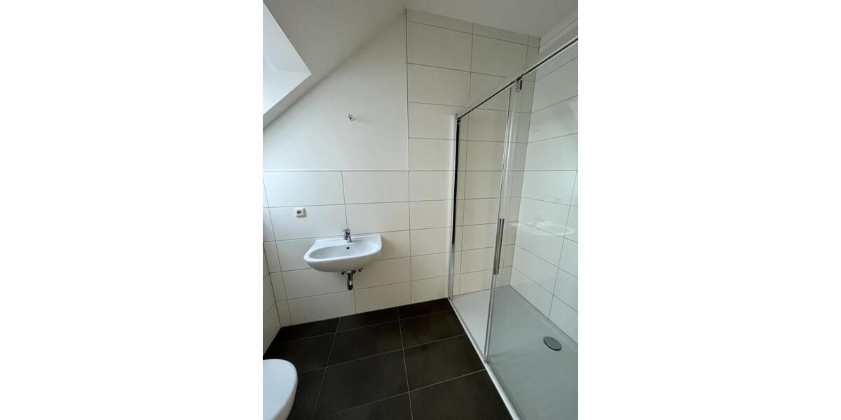 Etagenwohnung Frankenberg (Sachsen) - 5 Zimmer, 196 m&sup2;, 1.400&euro; | Angebot:26646285