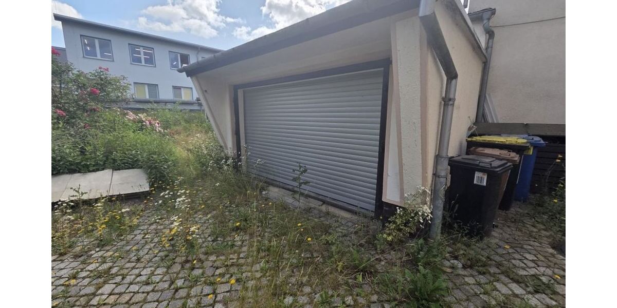 Charmante Doppelhaushälfte mit Potenzial in Limbach-Oberfrohna! 9 zimmer