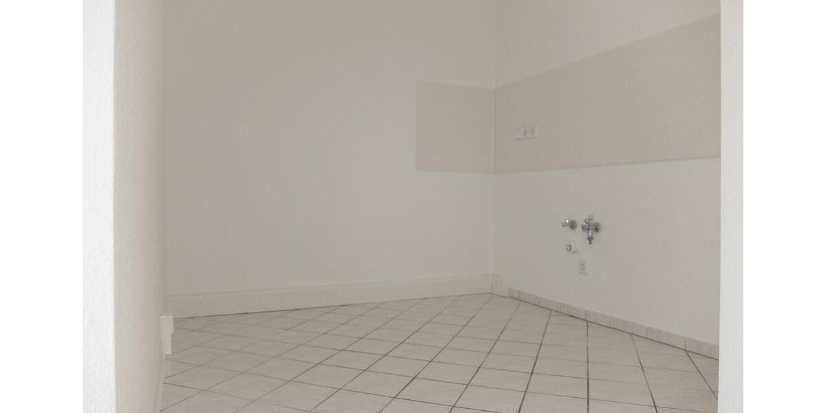 Etagenwohnung Chemnitz Helbersdorf - 4 Zimmer, 70 m&sup2;, 400&euro; | Angebot:26586582