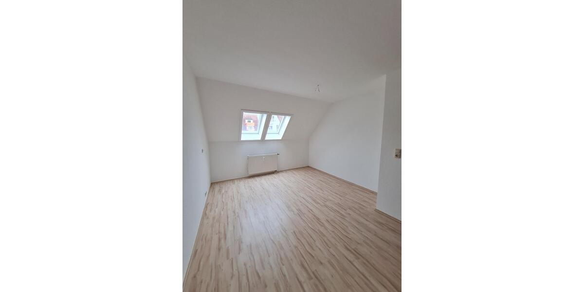 Etagenwohnung Glauchau - 2 Zimmer, 48 m&sup2;, 54.500&euro; | Angebot:24975976