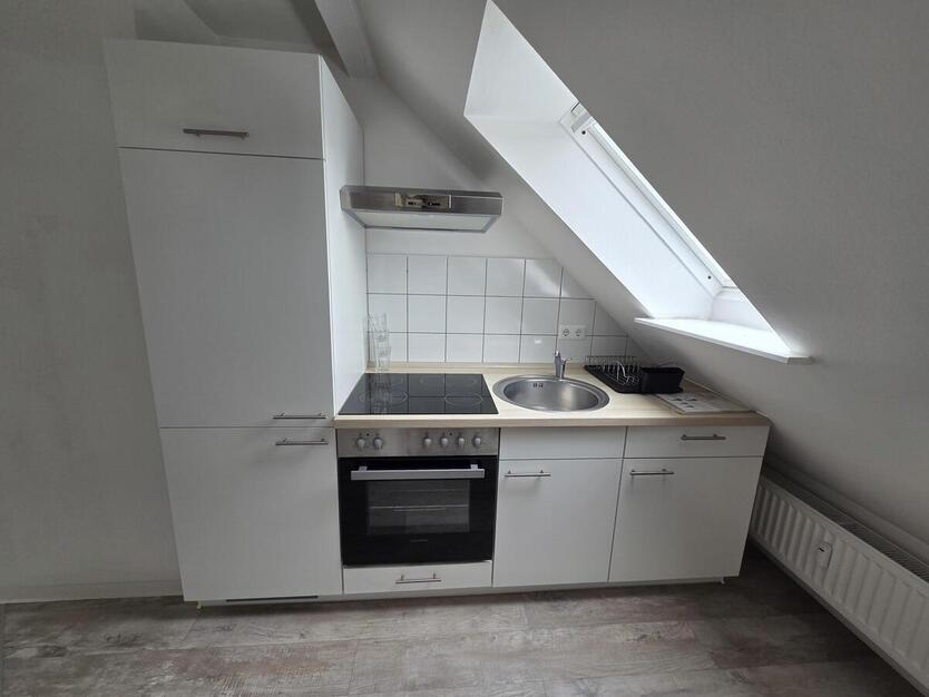 Gemütliche 3-Zimmer-Dachgeschosswohnung mit Einbauküche in Chemnitz-Hilbersdorf! 3 zimmer