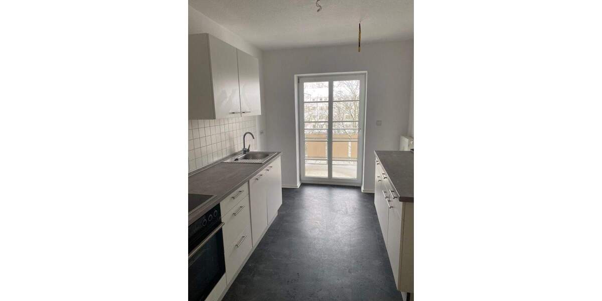 Etagenwohnung Chemnitz Lutherviertel - 2 Zimmer, 50 m&sup2;, 315&euro; | Angebot:25801015