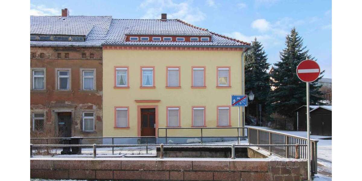 Haus zum Kaufen in Hainichen 69.000 € 207.58 m² 8 zimmer