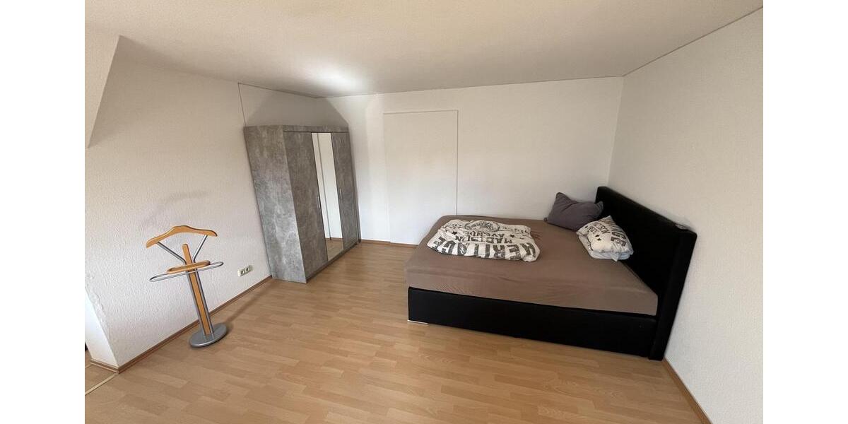 Dachgeschoßwohnung Chemnitz Kapellenberg - 2 Zimmer, 48 m&sup2;, 276&euro; | Angebot:26262072