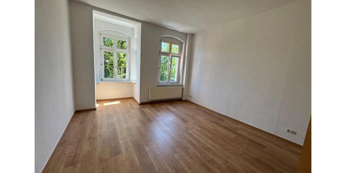 Etagenwohnung Waldheim - 5 Zimmer, 120 m&sup2;, 650&euro; | Angebot:26299942