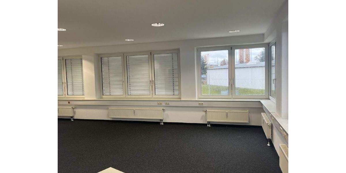 Gewerbeobjekt Mittelbach Mittelbach - 8 Zimmer, 300 m&sup2;, 2.100&euro; | Angebot:25682336