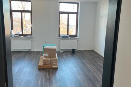 Helle 5-Zimmer-Wohnung (110 m²) im 2. OG 5 zimmer