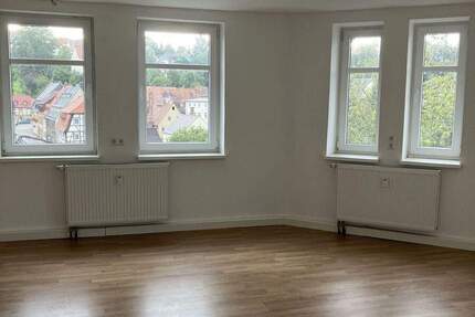 Zimmer Lunzenau - 4 Zimmer, 110 m&sup2;, 462&euro; | Angebot:25895845