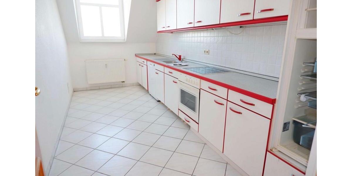 Dachgeschoßwohnung Chemnitz Kapellenberg - 4 Zimmer, 100 m&sup2;, 79.000&euro; | Angebot:27029015