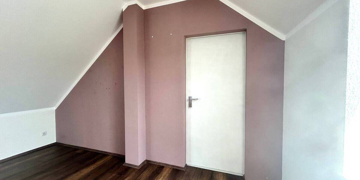 Etagenwohnung Chemnitz Bernsdorf - 3 Zimmer, 84 m&sup2;, 520&euro; | Angebot:26929820