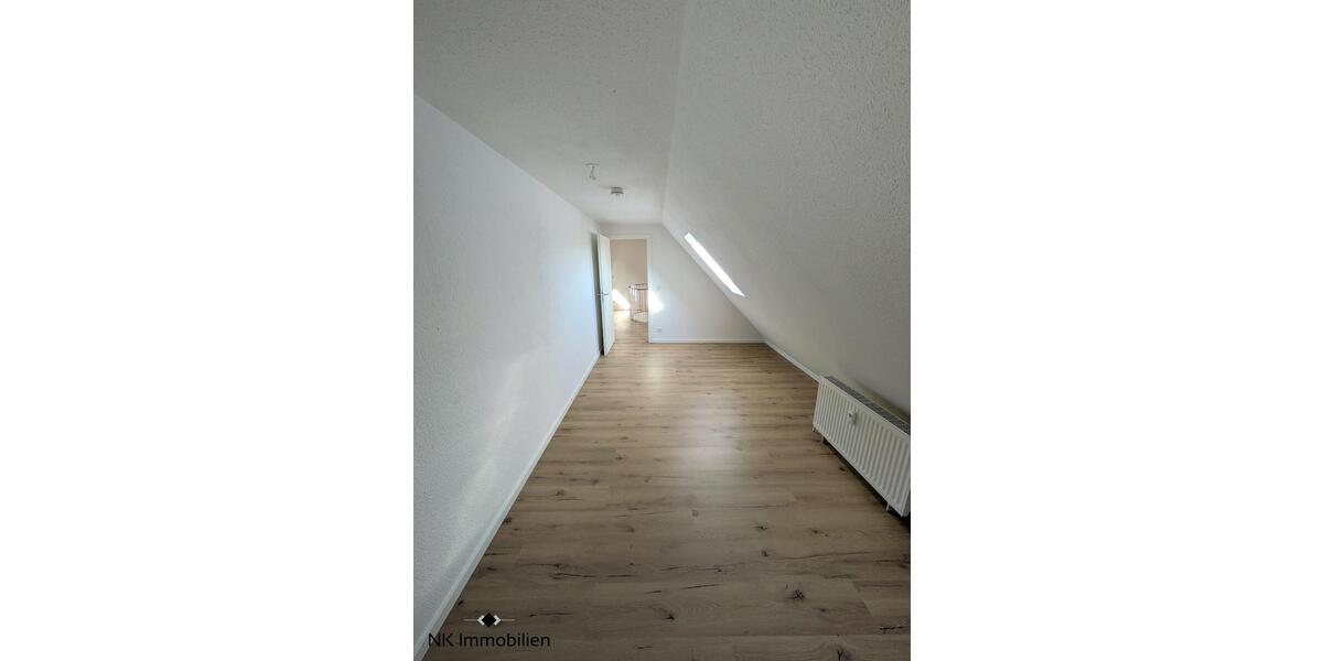 Maisonettenwohnung Chemnitz Ebersdorf - 5 Zimmer, 104 m&sup2;, 630&euro; | Angebot:25267458