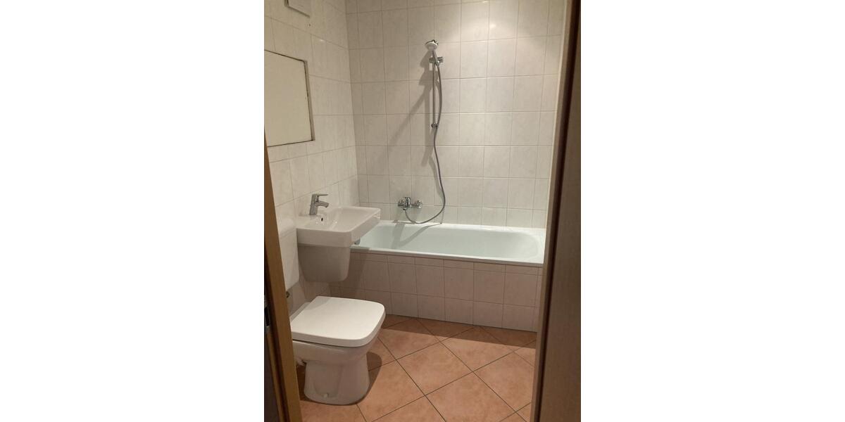 Dachgeschoßwohnung Chemnitz Markersdorf - 3 Zimmer, 71 m&sup2;, 357&euro; | Angebot:26675782
