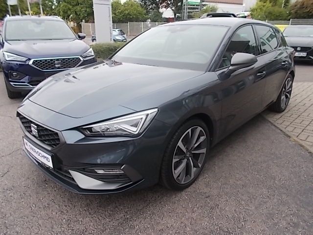 Seat Leon 27.500 km 27.980 € Waldheim 04736