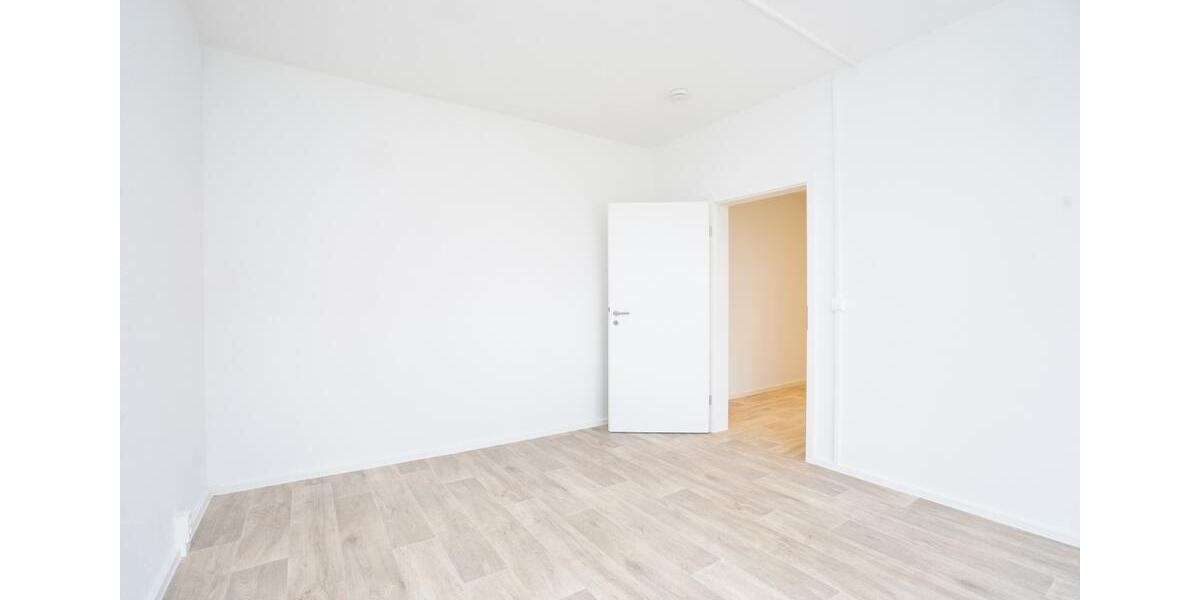 Erdgeschoßwohnung Chemnitz Adelsberg - 3 Zimmer, 92 m&sup2;, 571&euro; | Angebot:26295080