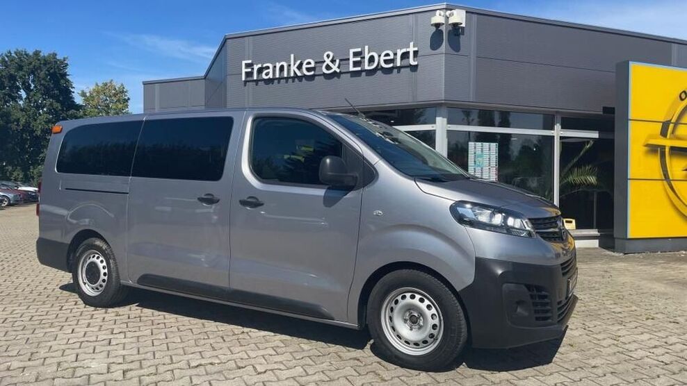 Zafira Life