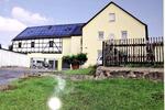 Gepflegtes Landhaus mit Scheune und Grundstück