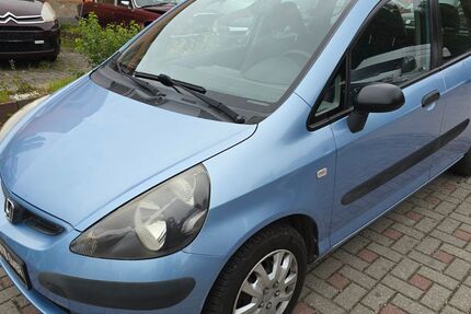 Honda Jazz 105.000 km 1.990 &euro; Chemnitz 09114