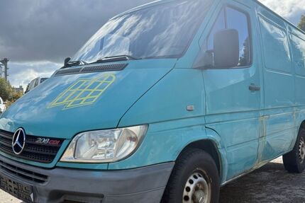 Mercedes-Benz Sprinter 111.000 km 2.999 &euro; Chemnitz 09114