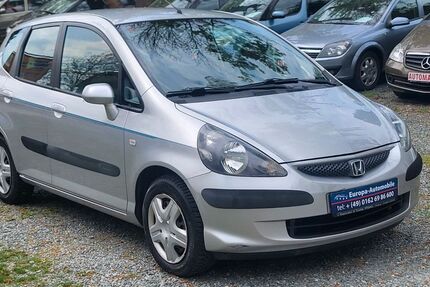 Honda Jazz 78.000 km 3.900 &euro; Chemnitz 09114