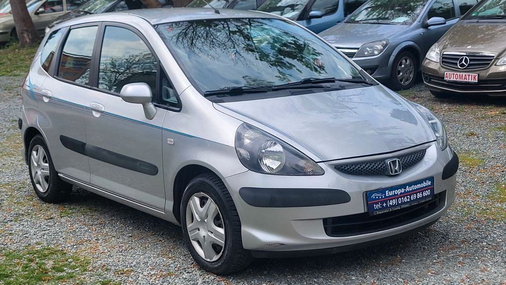Honda Jazz 78.000 km 3.900 &euro; Chemnitz 09114