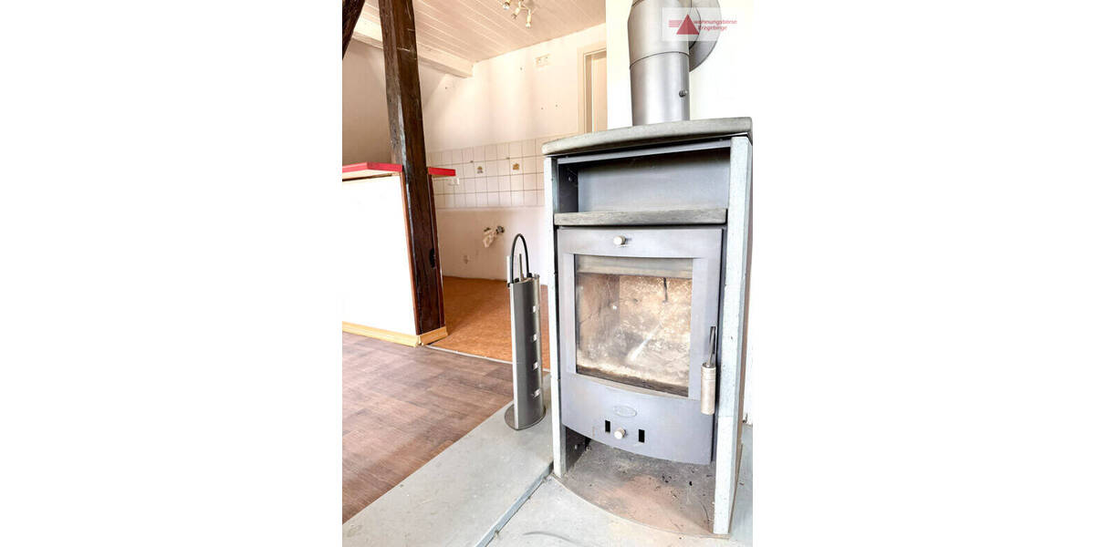 Reihenmittelhaus Zschopau - 9 Zimmer, 210 m&sup2;, 69.000&euro; | Angebot:25688210