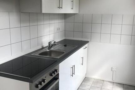 TOP 2-Zimmer-Whg, EBK, Glasfaseranschluss ab 1.12 frei zimmer